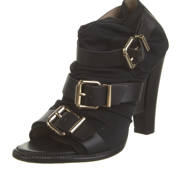 FENDI black leather strap heels sandals booties with slinky lining - Picture 2 of 5